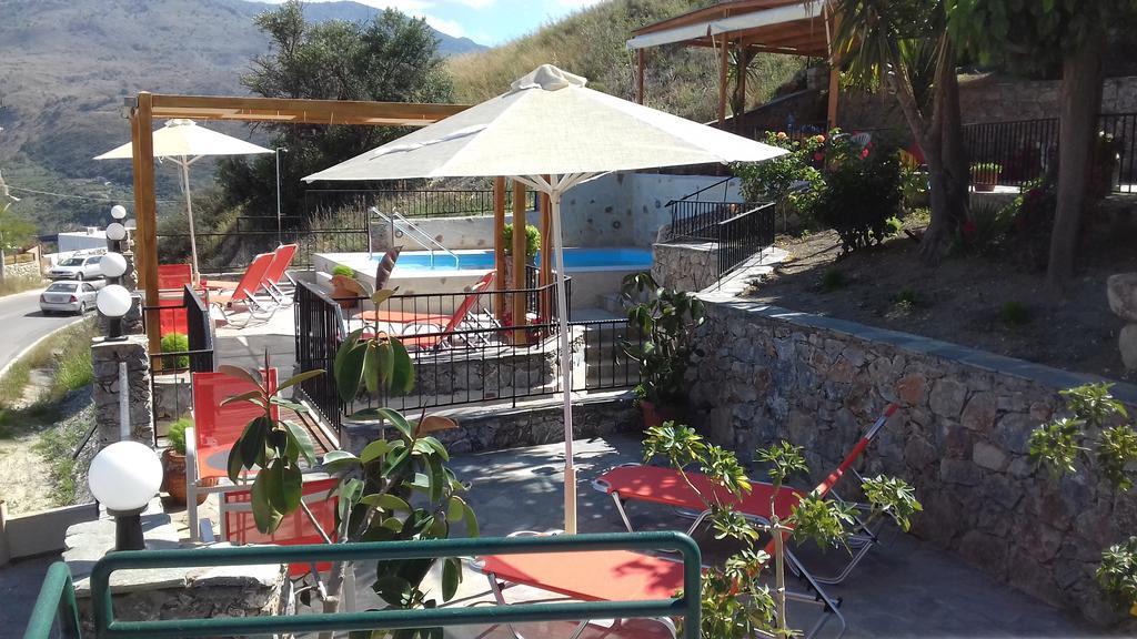 Irida Aparthotel Georgioupoli Exteriör bild