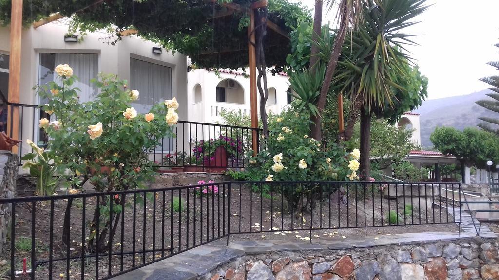 Irida Aparthotel Georgioupoli Exteriör bild