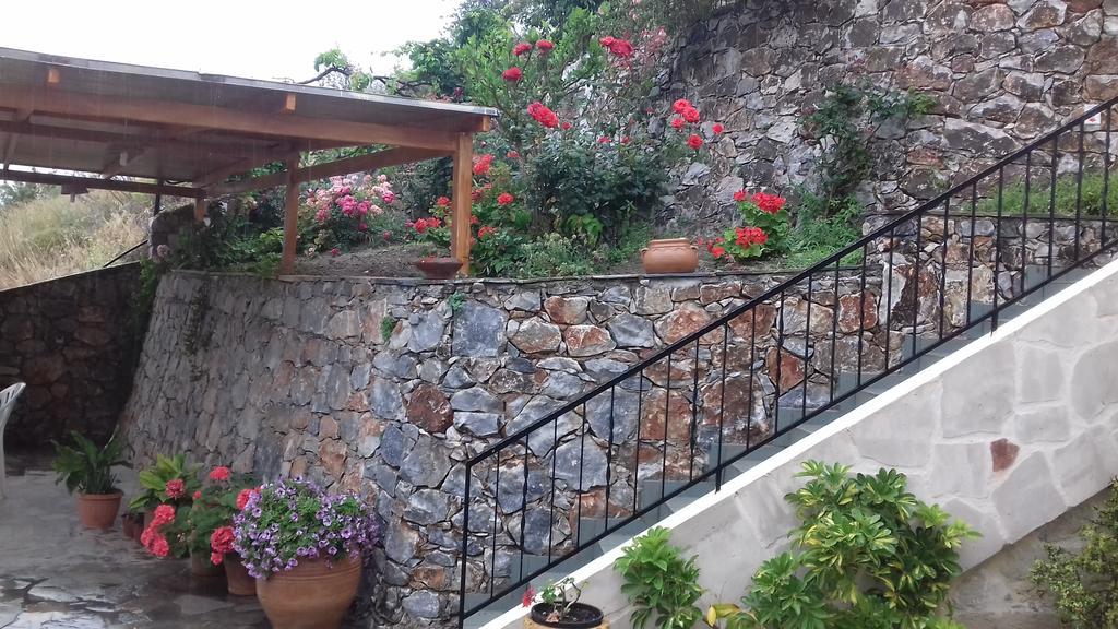 Irida Aparthotel Georgioupoli Exteriör bild