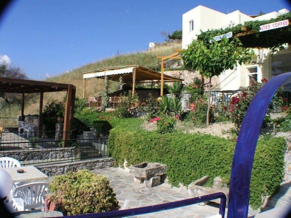 Irida Aparthotel Georgioupoli Exteriör bild