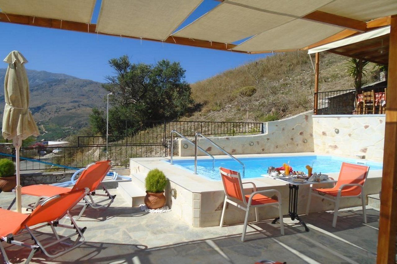 Irida Aparthotel Georgioupoli Exteriör bild