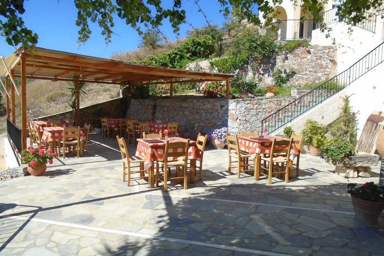 Irida Aparthotel Georgioupoli Exteriör bild